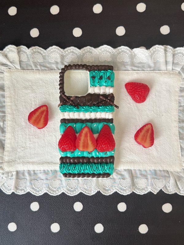 Mint Chocolate Strawberry Cake Phone Case