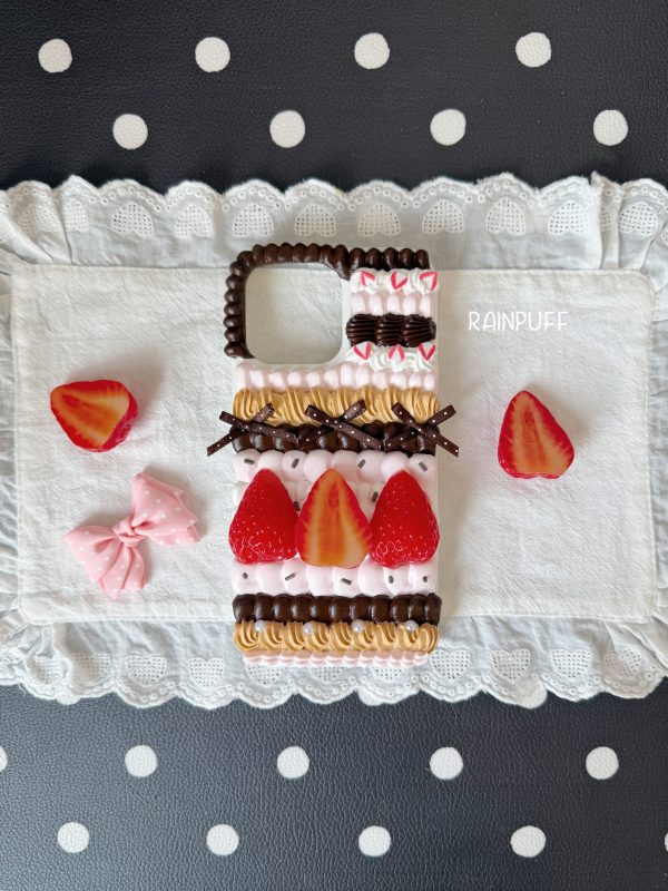 Strawberry Chocolate Cake Decoden Phone Case