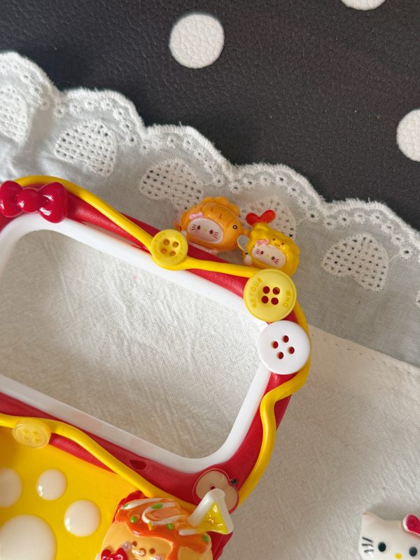 37adfda617b8eaa92821ee55f72e4b1a Bread Button Kitten Decoden Phone Case