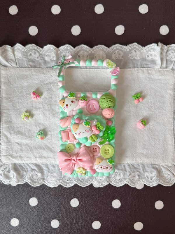 Clover Kitten Decoden Phone Case With Popsocket