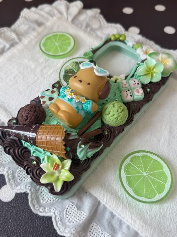 Summer Beach Pochacco Phone Case